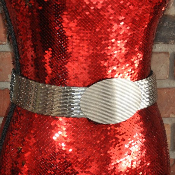 Vintage 80s Metallic Silver Tone Metal Fish Scale Stretch Belt Large Oval Buckle - Picture 1 of 3